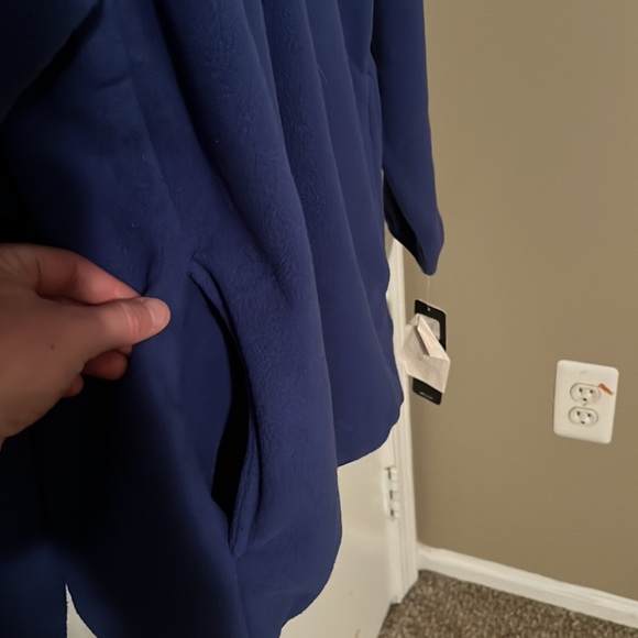 NFL Giants pull over sweatshirt. Very soft, never worn, new with tags. - Picture 5 of 5